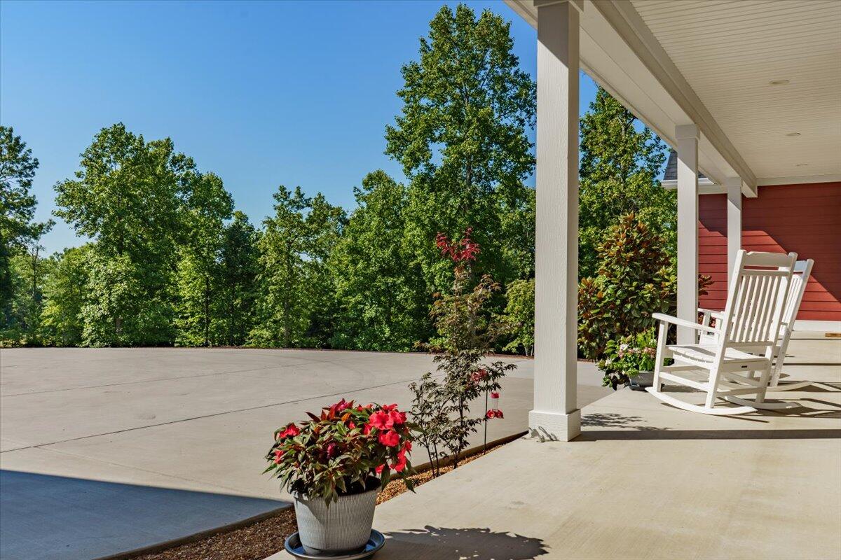 1665 River Bluffs Drive