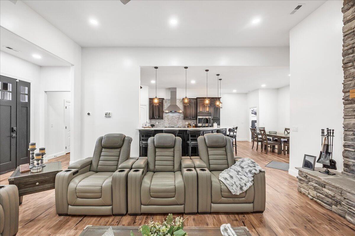 4660 S Pittsburg Mountain Road