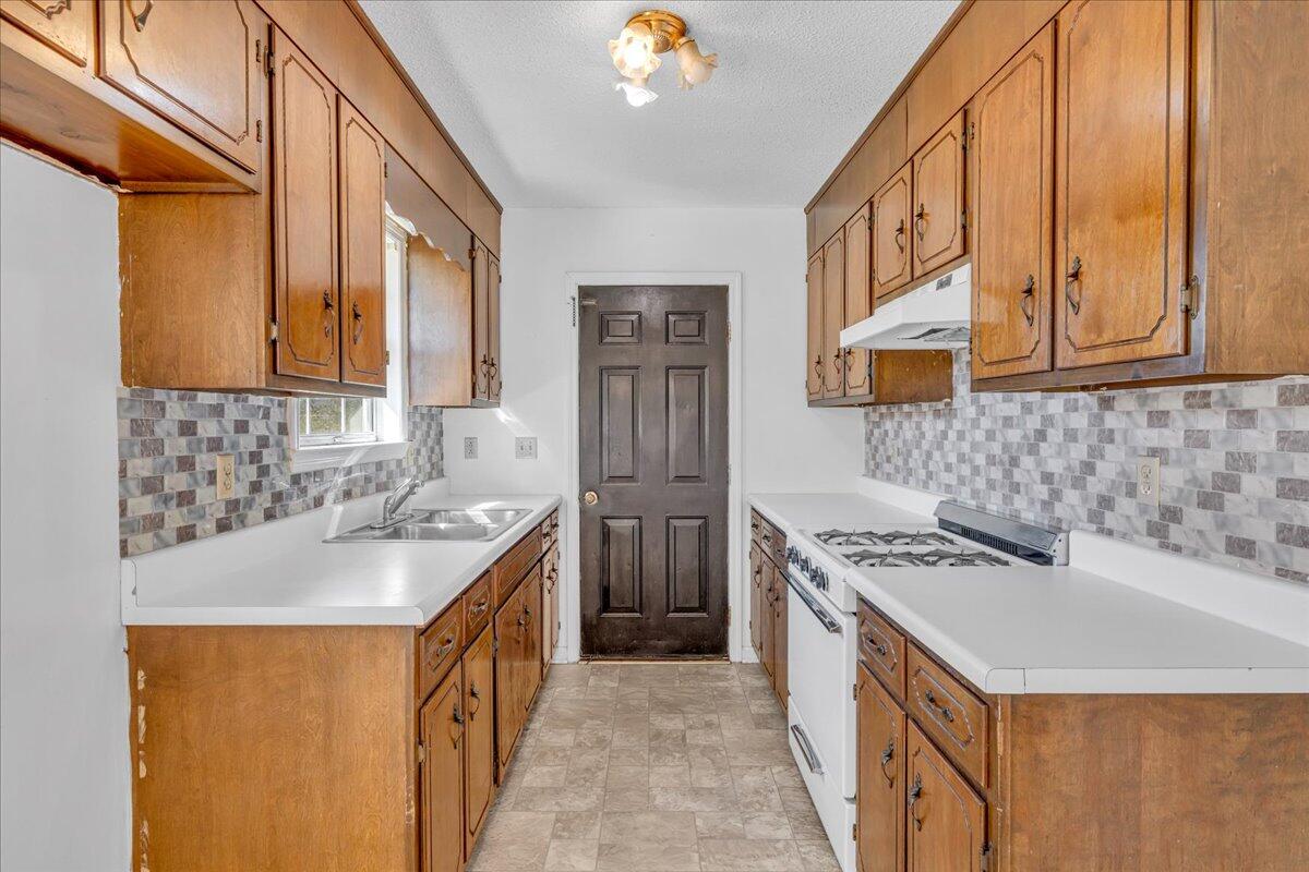 250 Cedar Point Lane