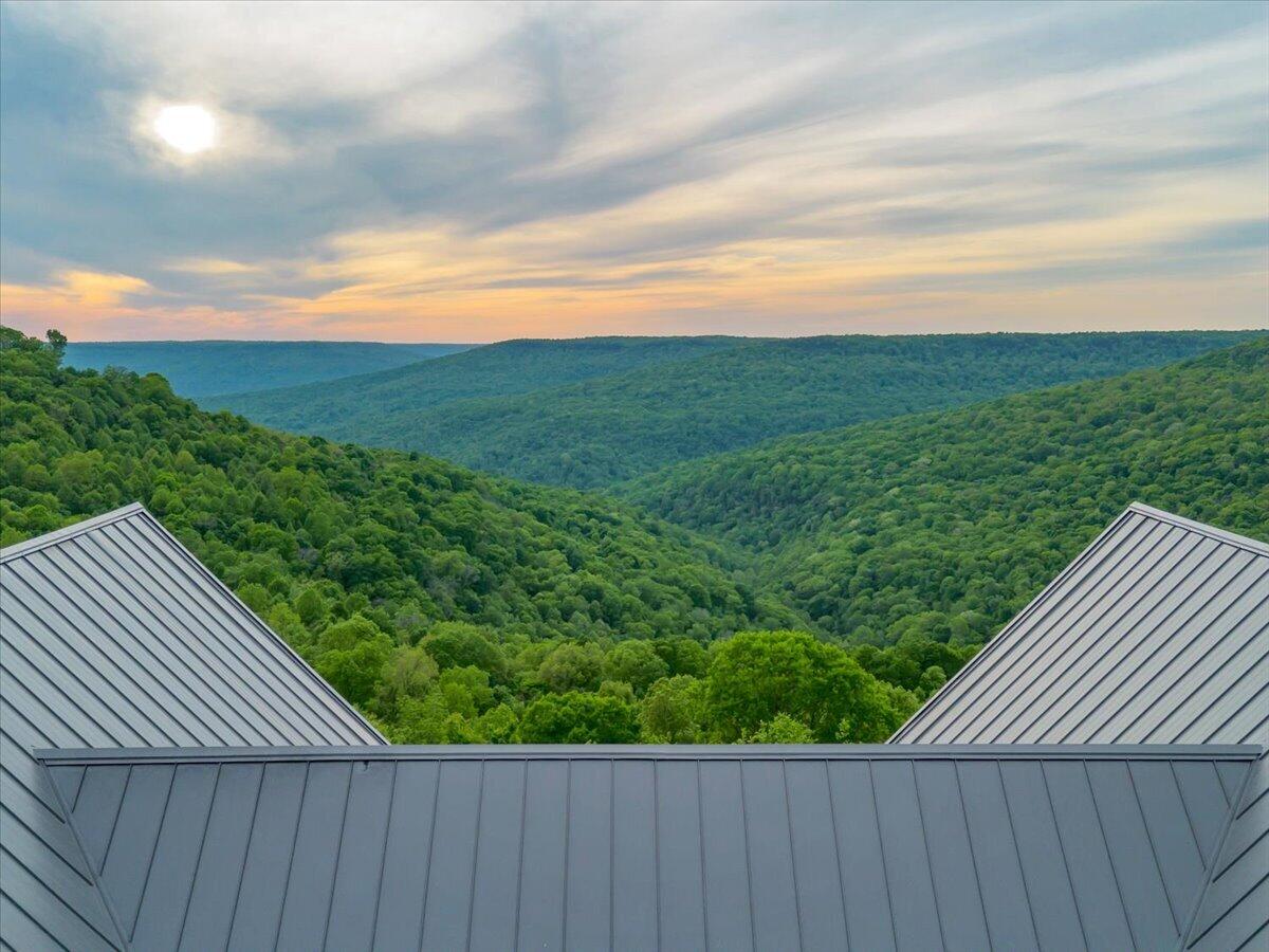 315 Morris Point Lane