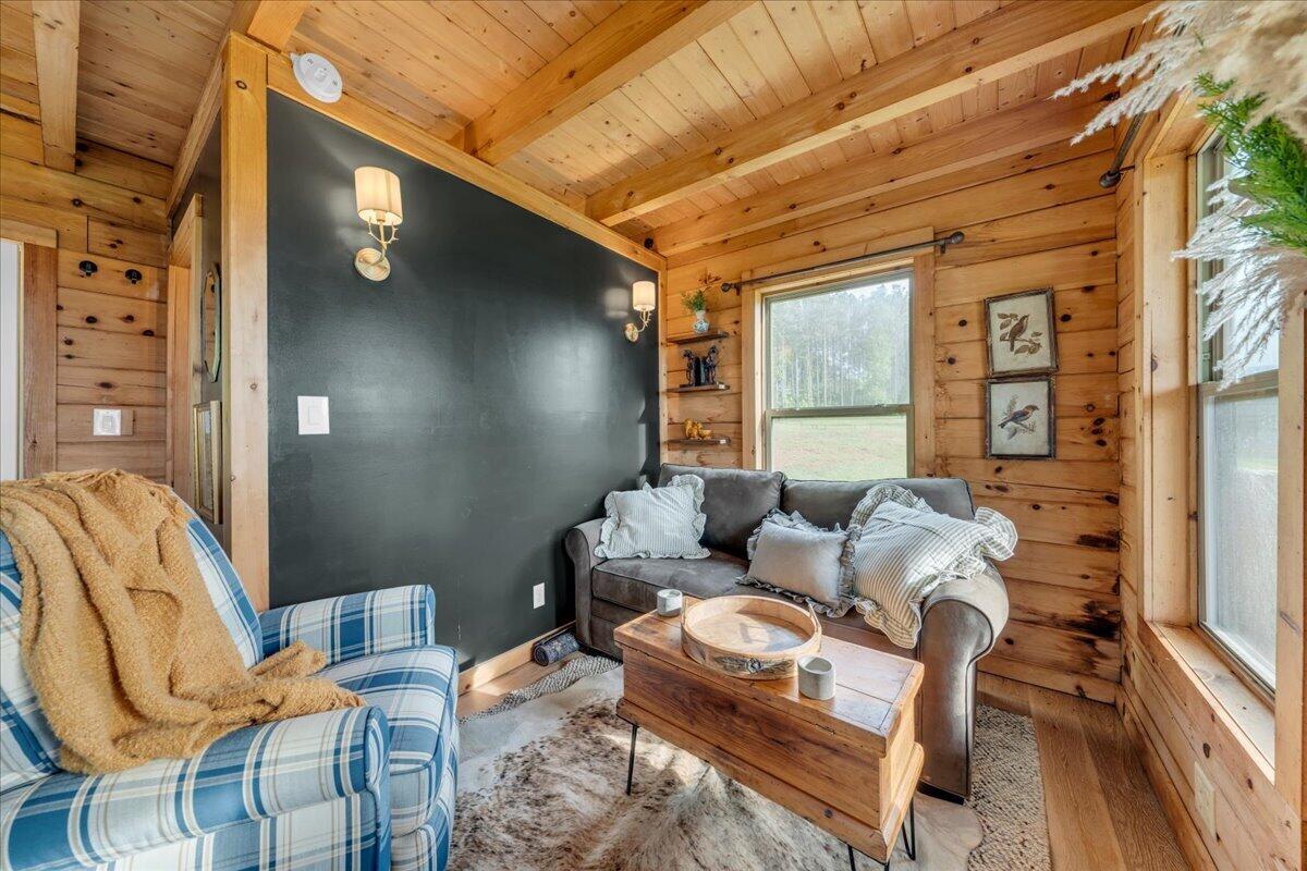 315 Morris Point Lane