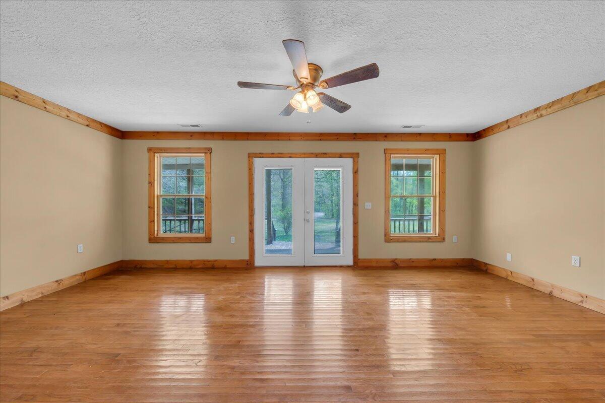 360 Dixon Cove Road