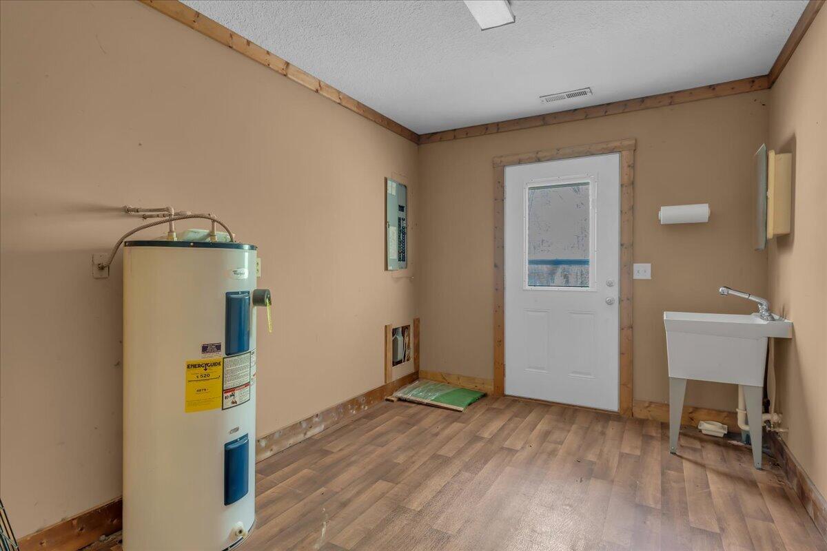 360 Dixon Cove Road