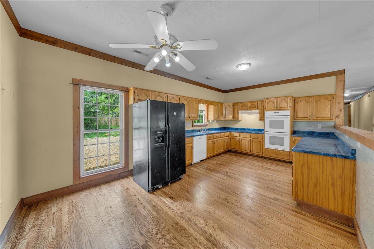 360 Dixon Cove Road
