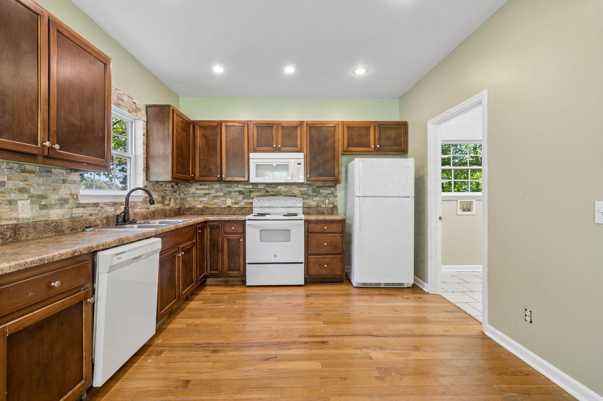 280 Hillside Road