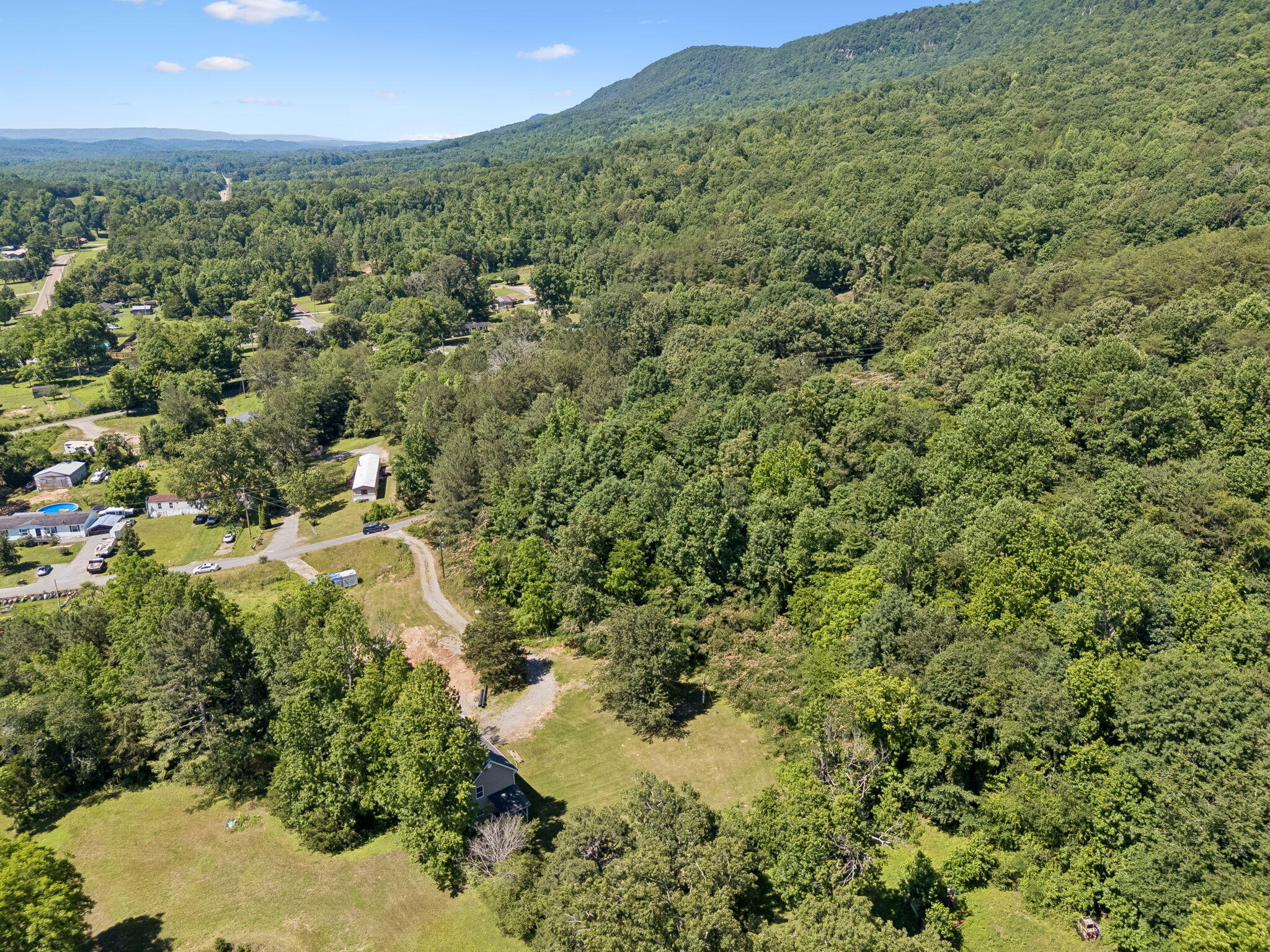 280 Hillside Road