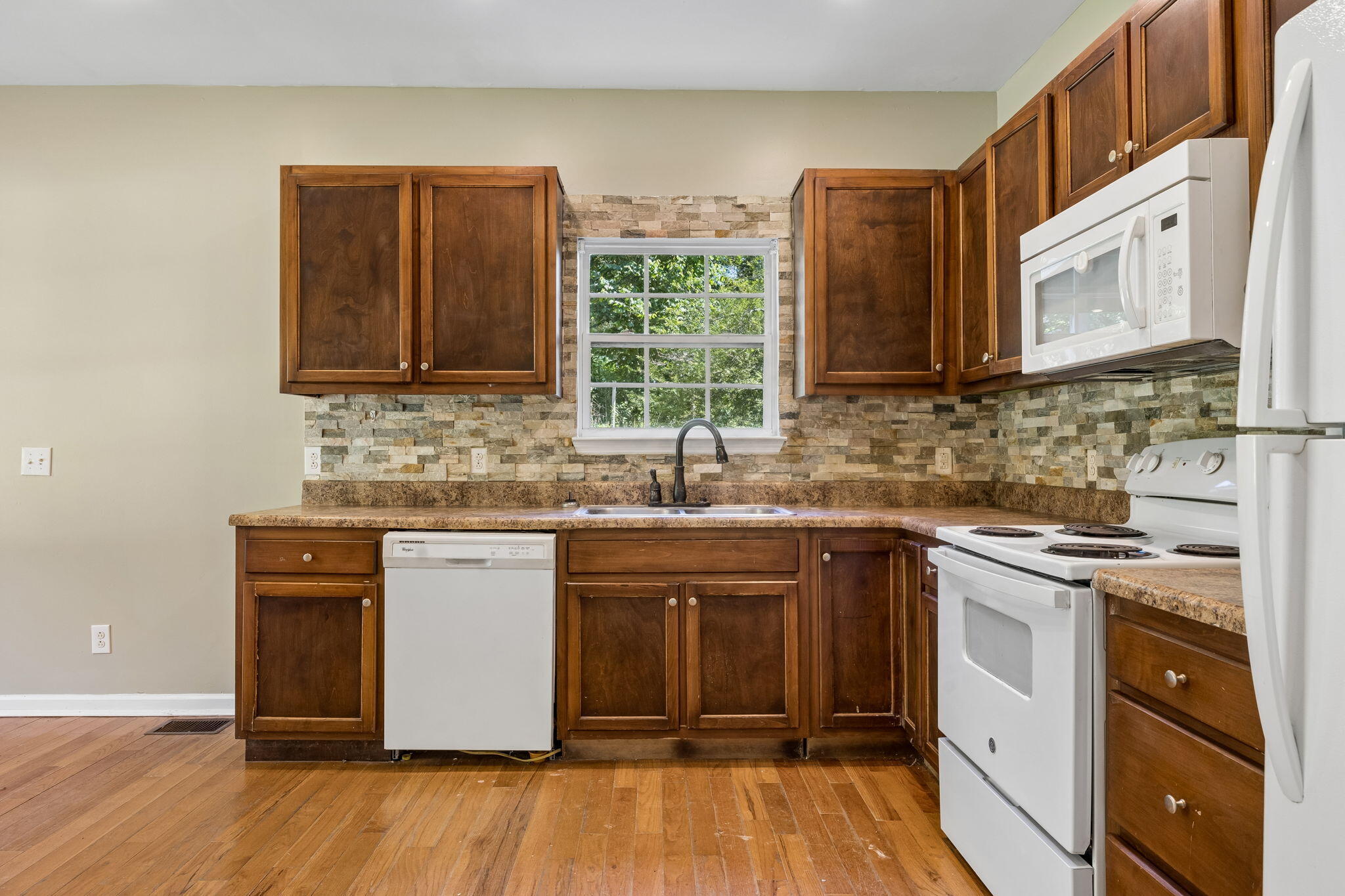 280 Hillside Road