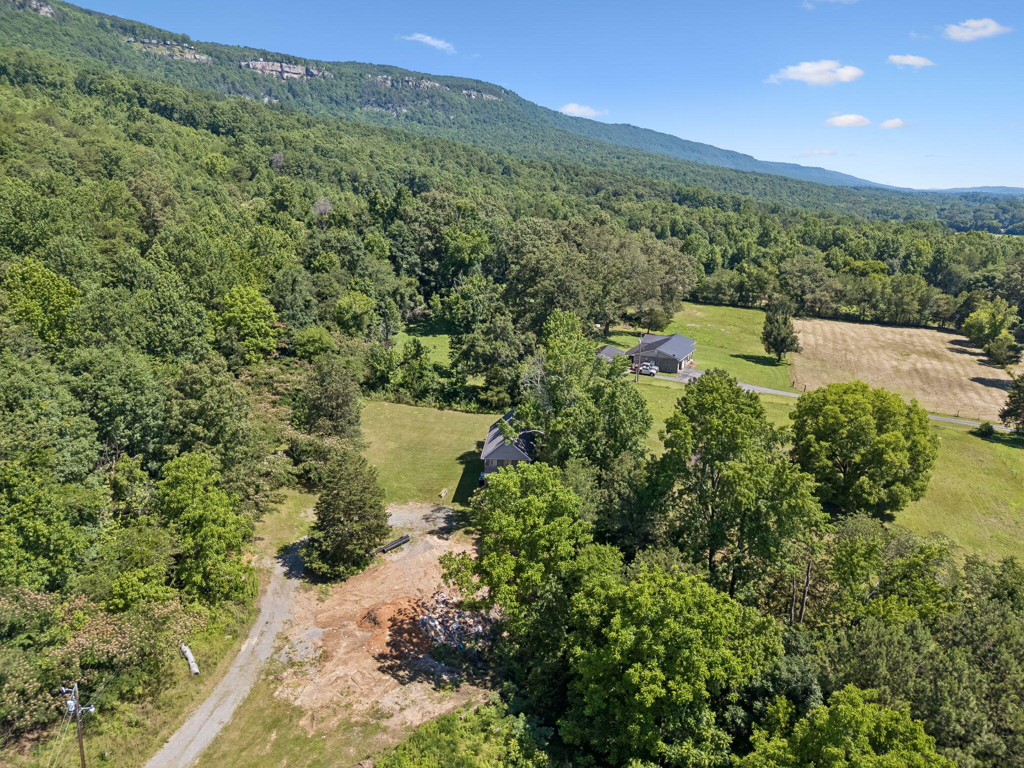 280 Hillside Road