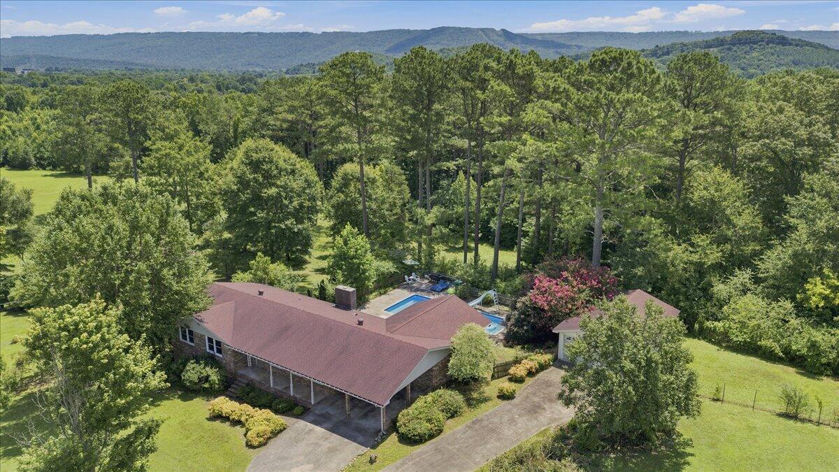 1232 Hall Drive