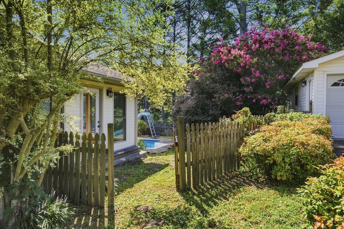 1232 Hall Drive
