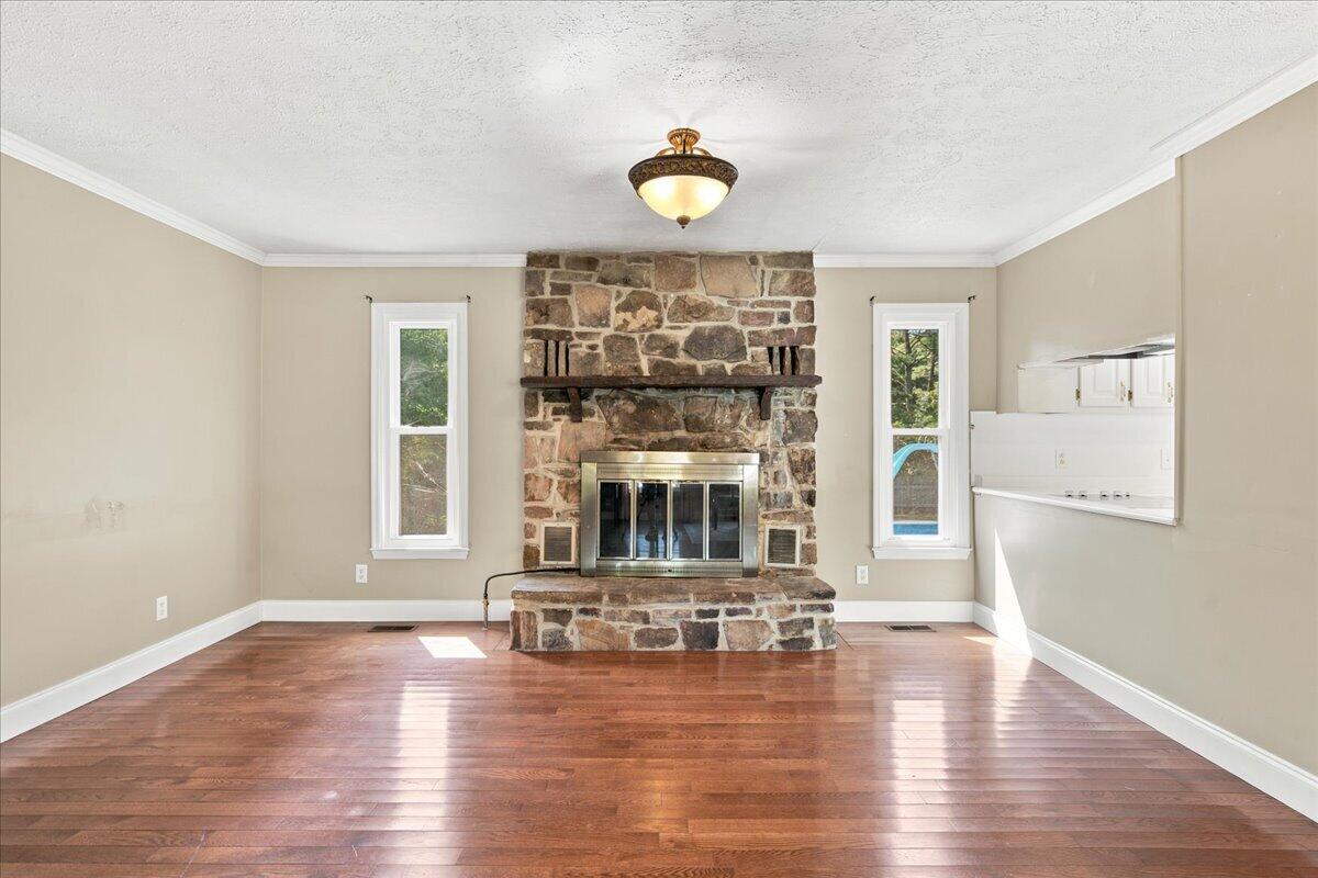 1232 Hall Drive