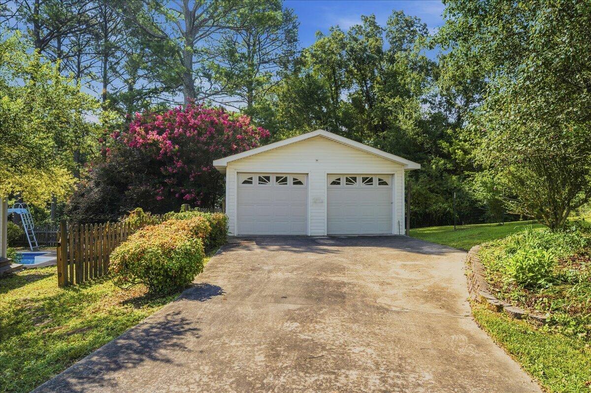 1232 Hall Drive
