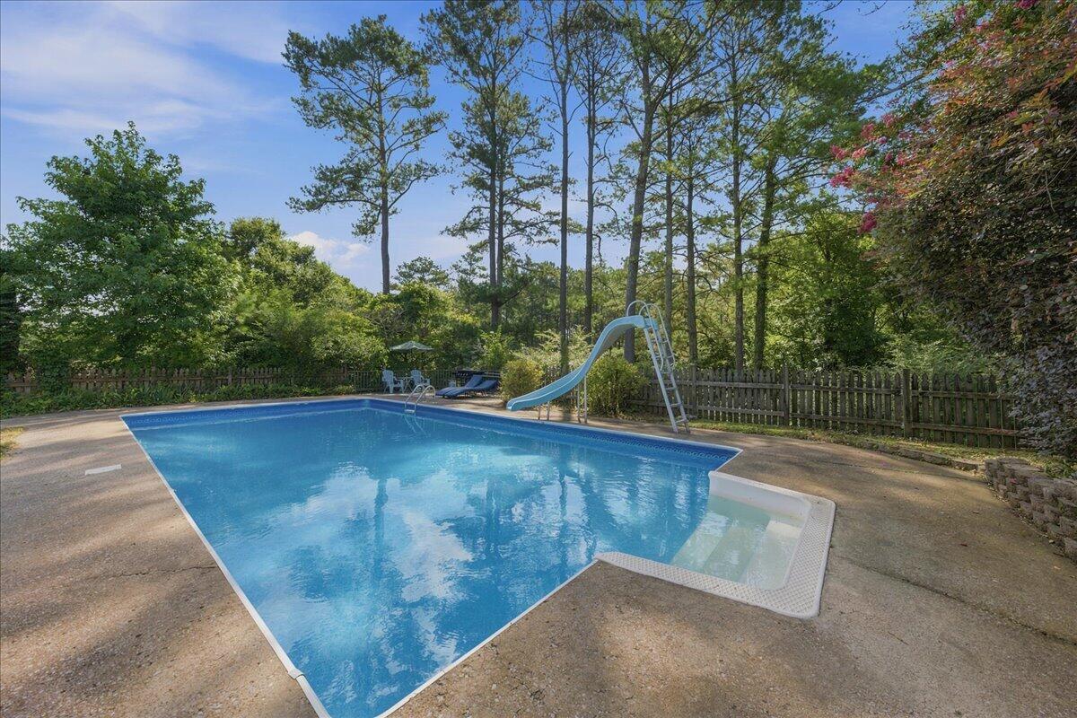 1232 Hall Drive
