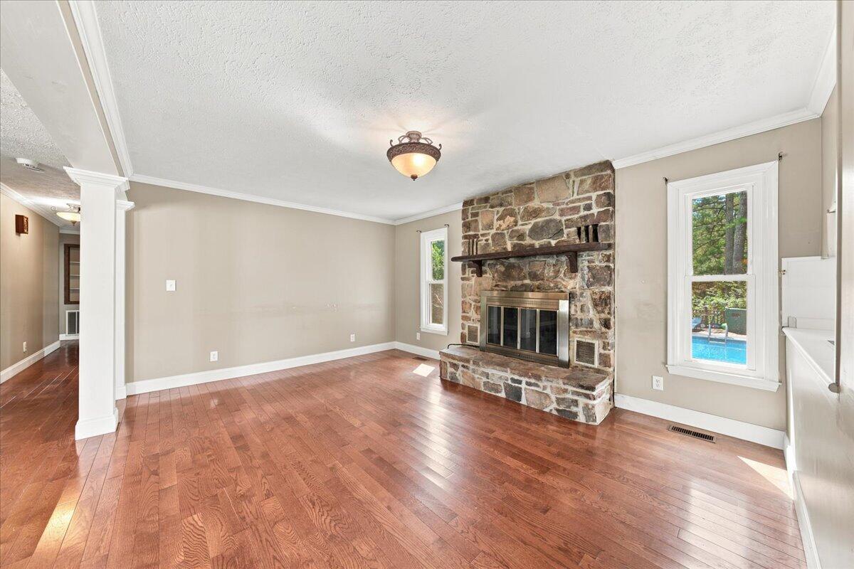 1232 Hall Drive