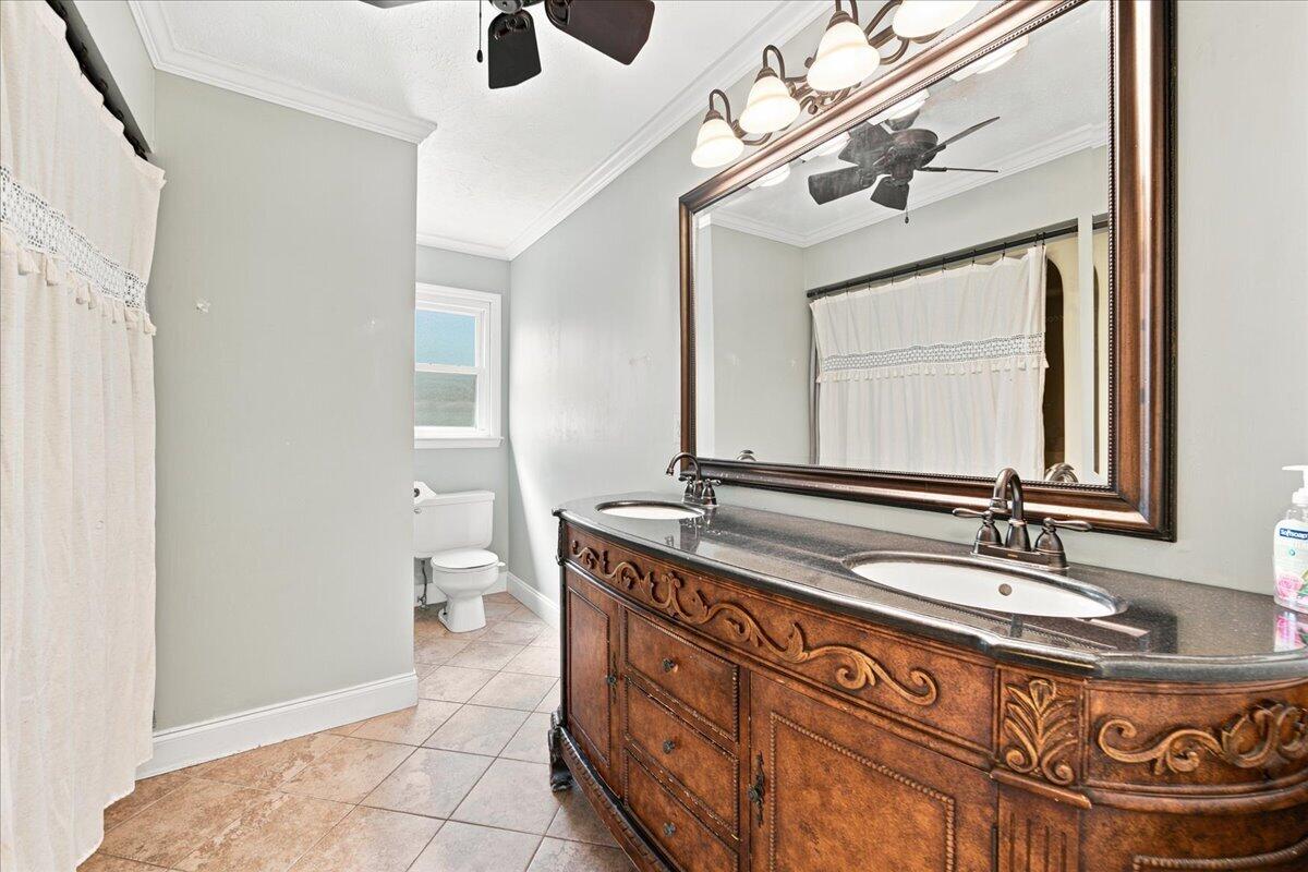 1232 Hall Drive