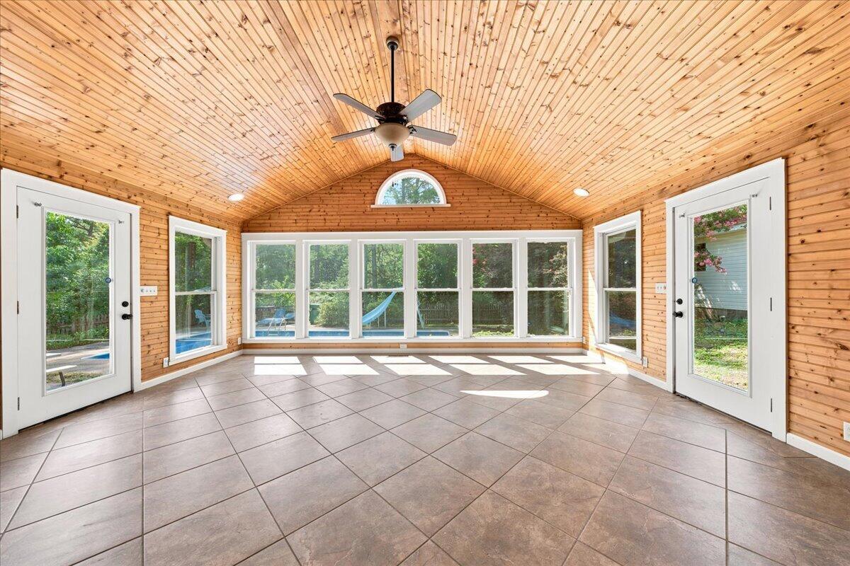 1232 Hall Drive