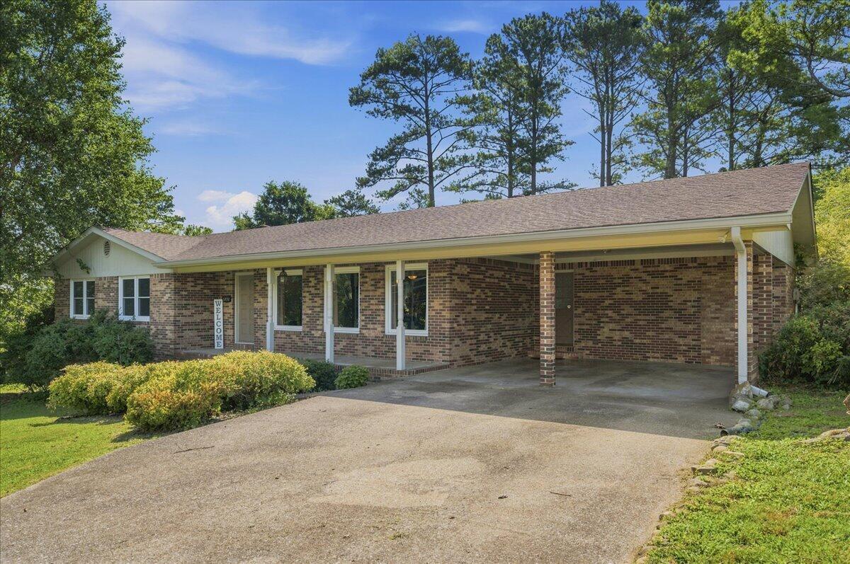 1232 Hall Drive