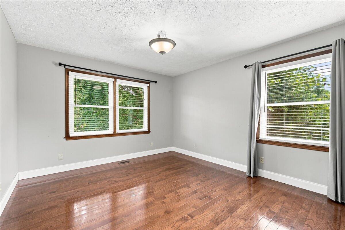 1232 Hall Drive