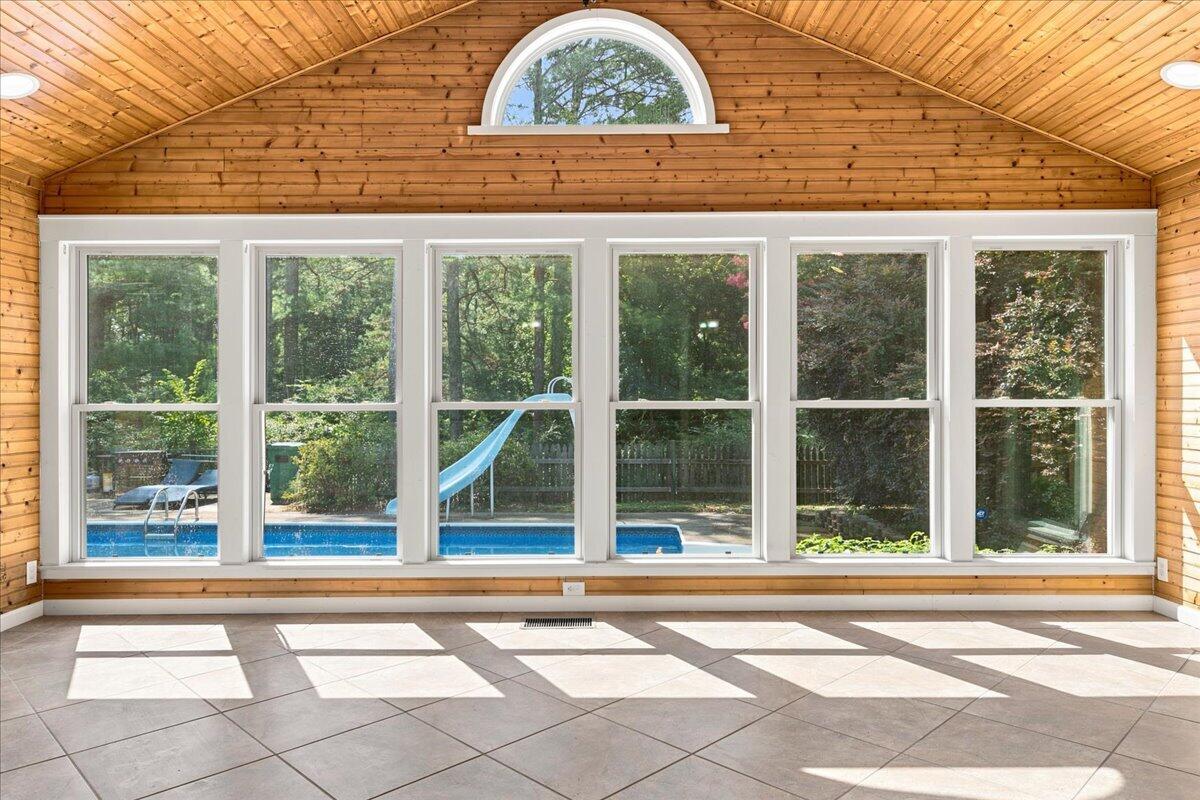 1232 Hall Drive