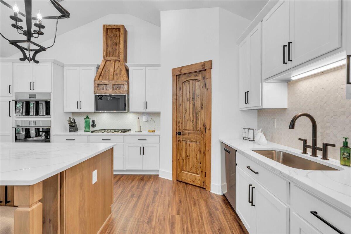 670 Cherokee Path