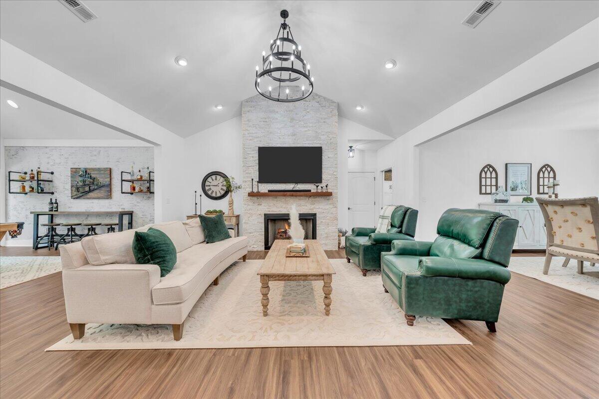670 Cherokee Path