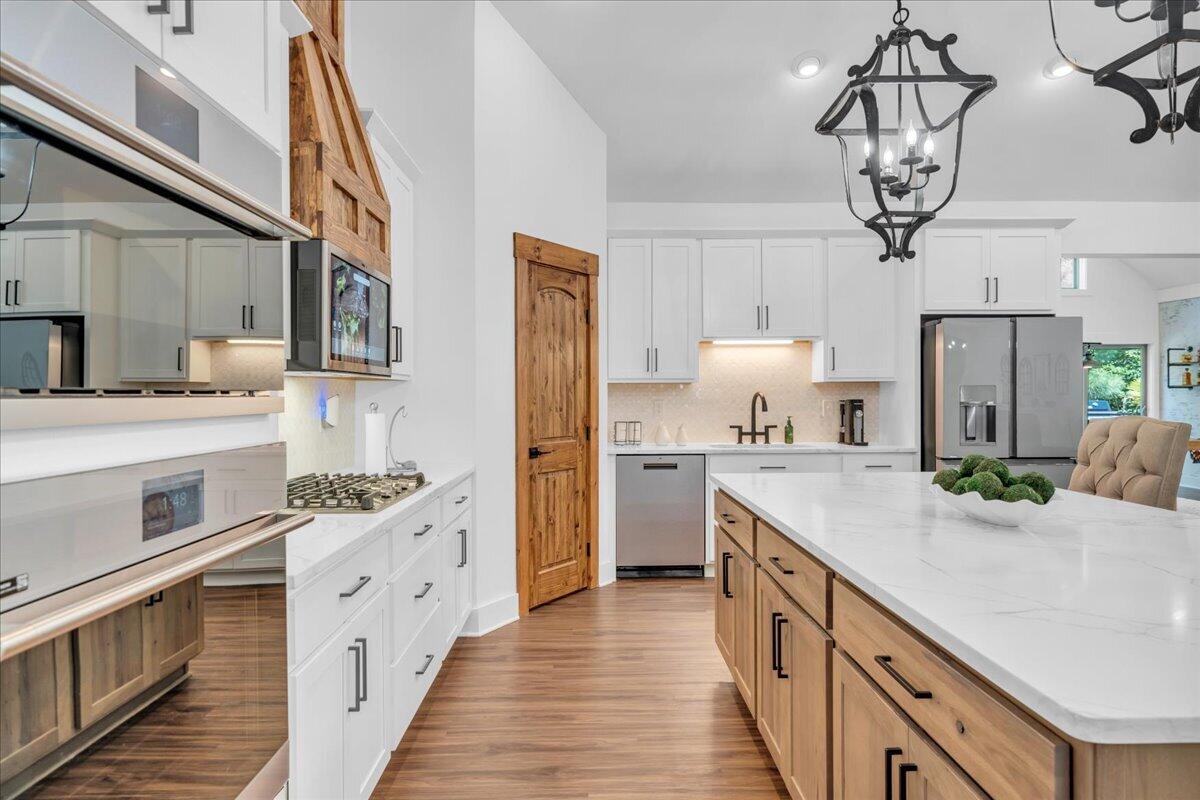 670 Cherokee Path