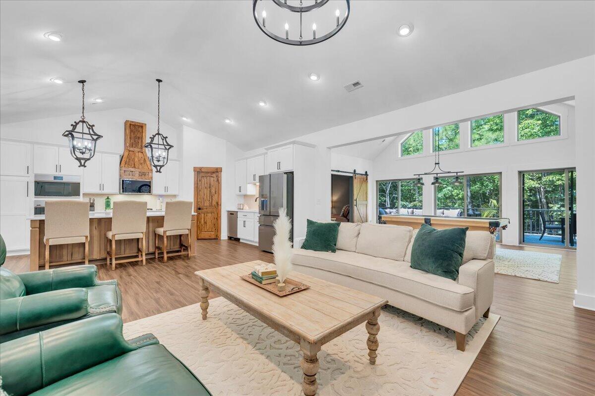 670 Cherokee Path