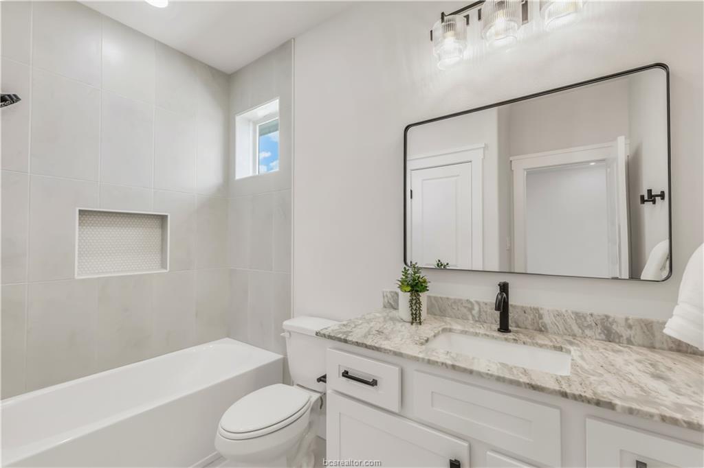 4002 Etonbury Avenue