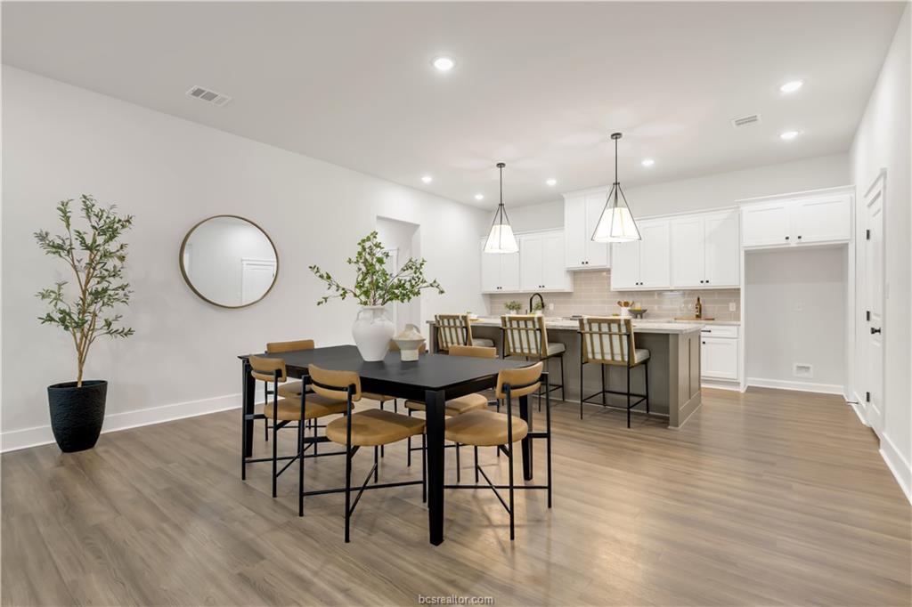 4002 Etonbury Avenue