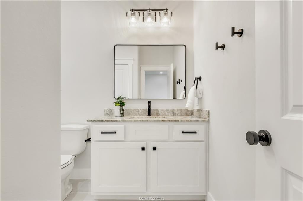 4002 Etonbury Avenue