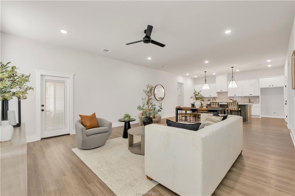 4002 Etonbury Avenue