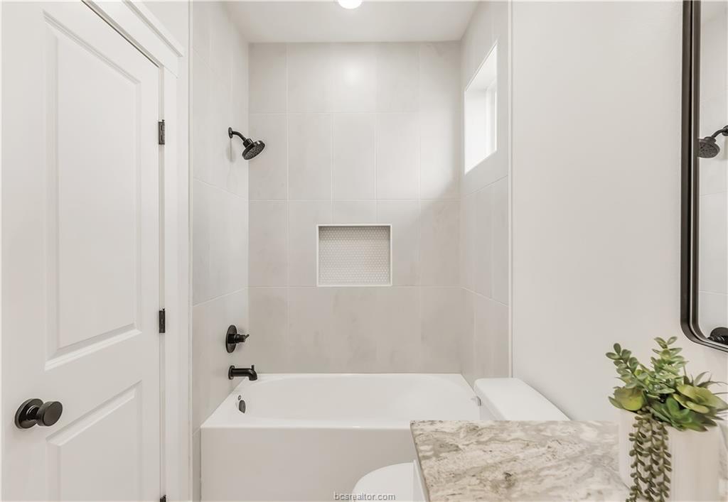 4002 Etonbury Avenue