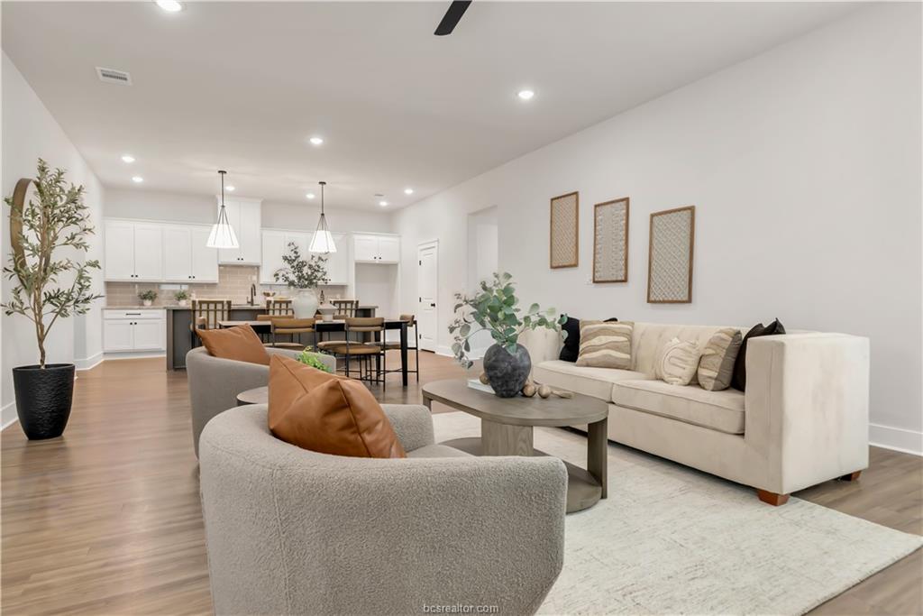 4002 Etonbury Avenue