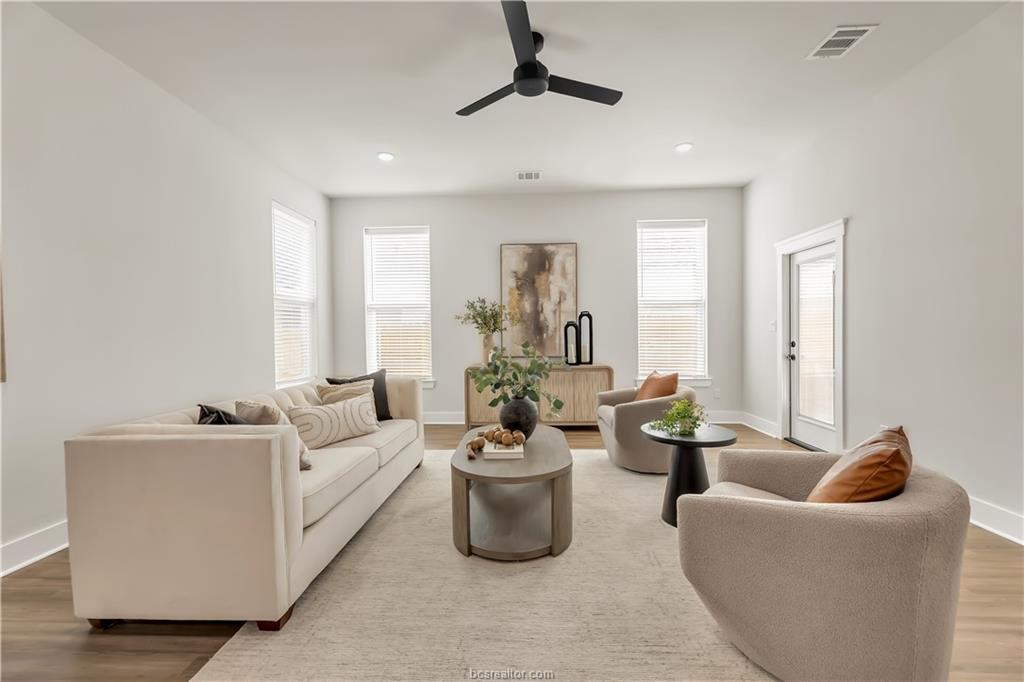 4002 Etonbury Avenue