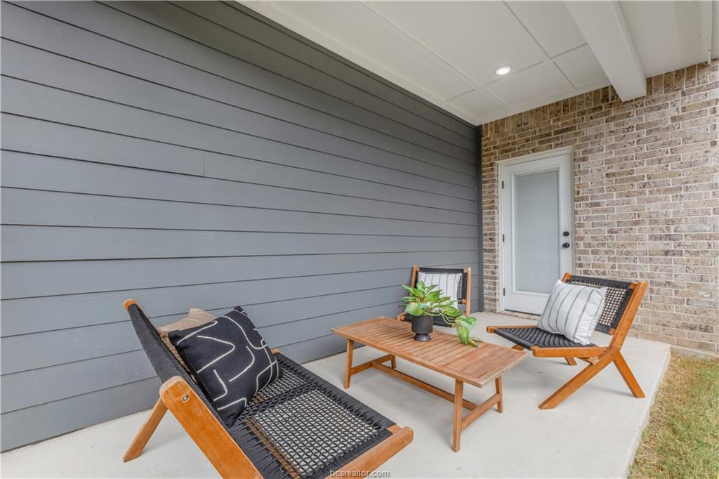 4002 Etonbury Avenue