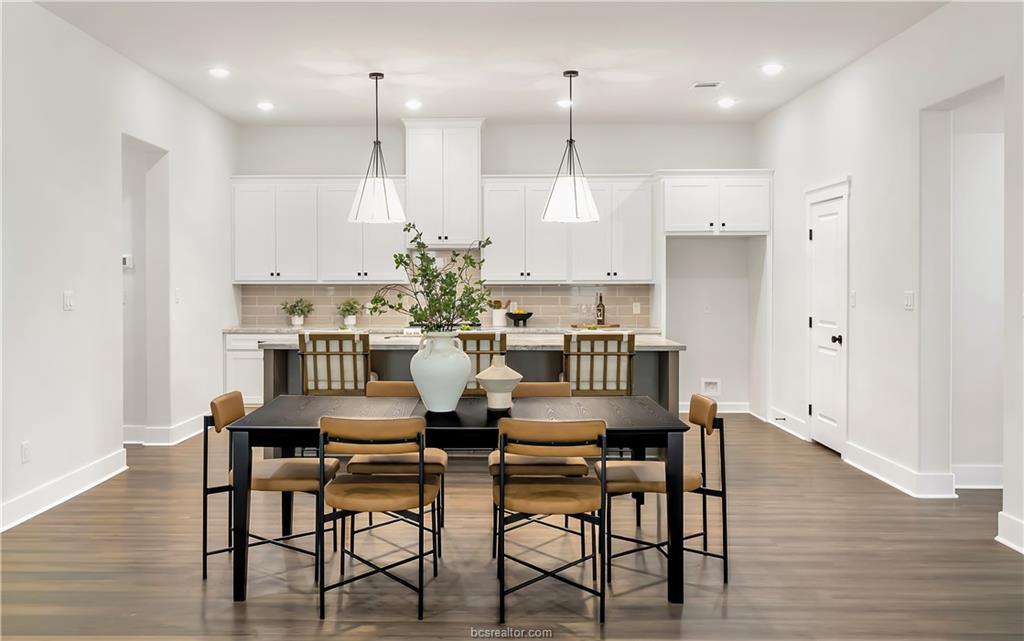 4002 Etonbury Avenue