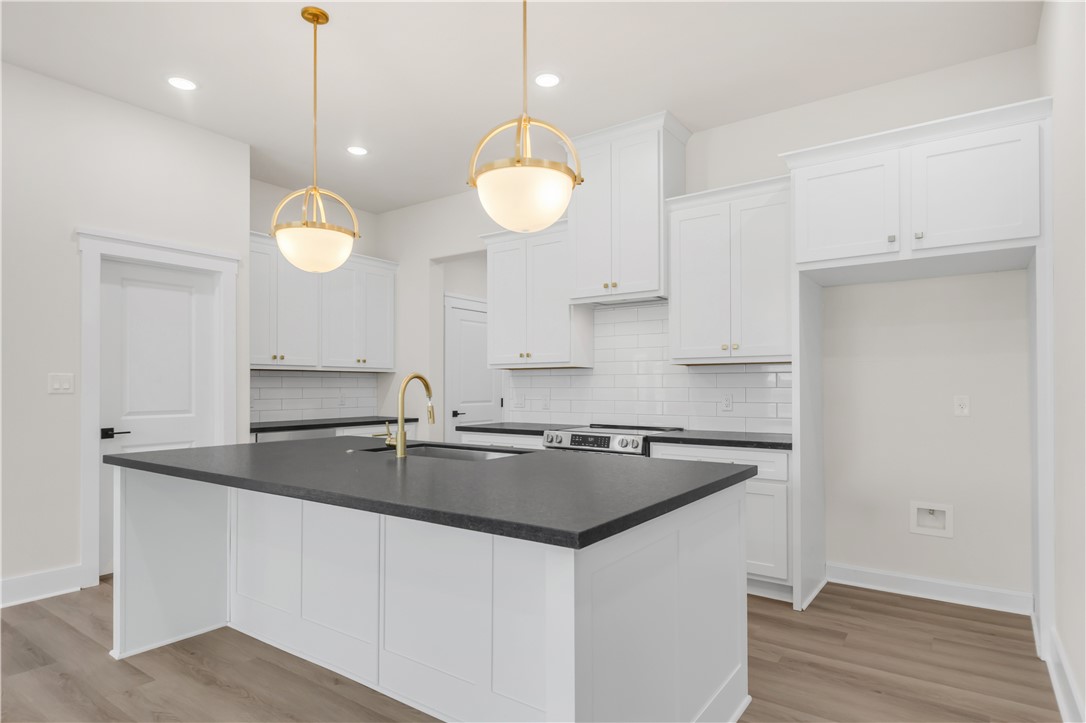 4004 Etonbury Avenue