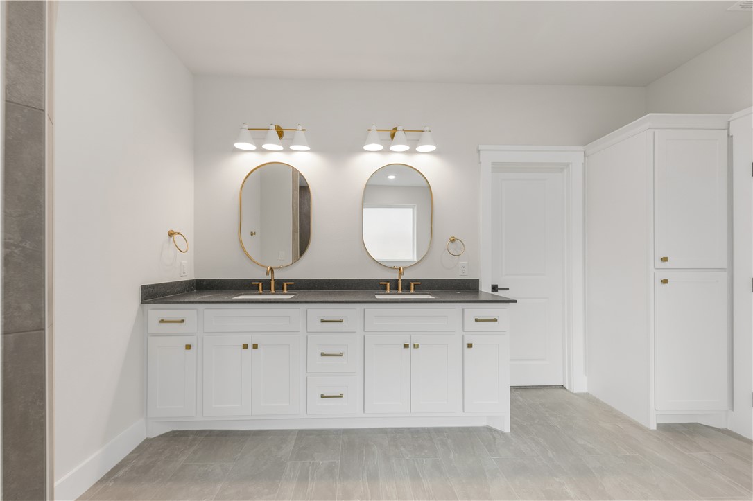 4004 Etonbury Avenue