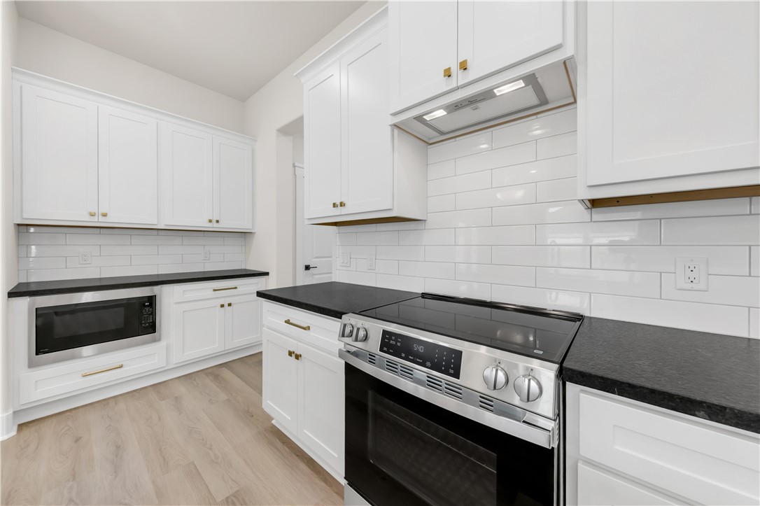 4004 Etonbury Avenue