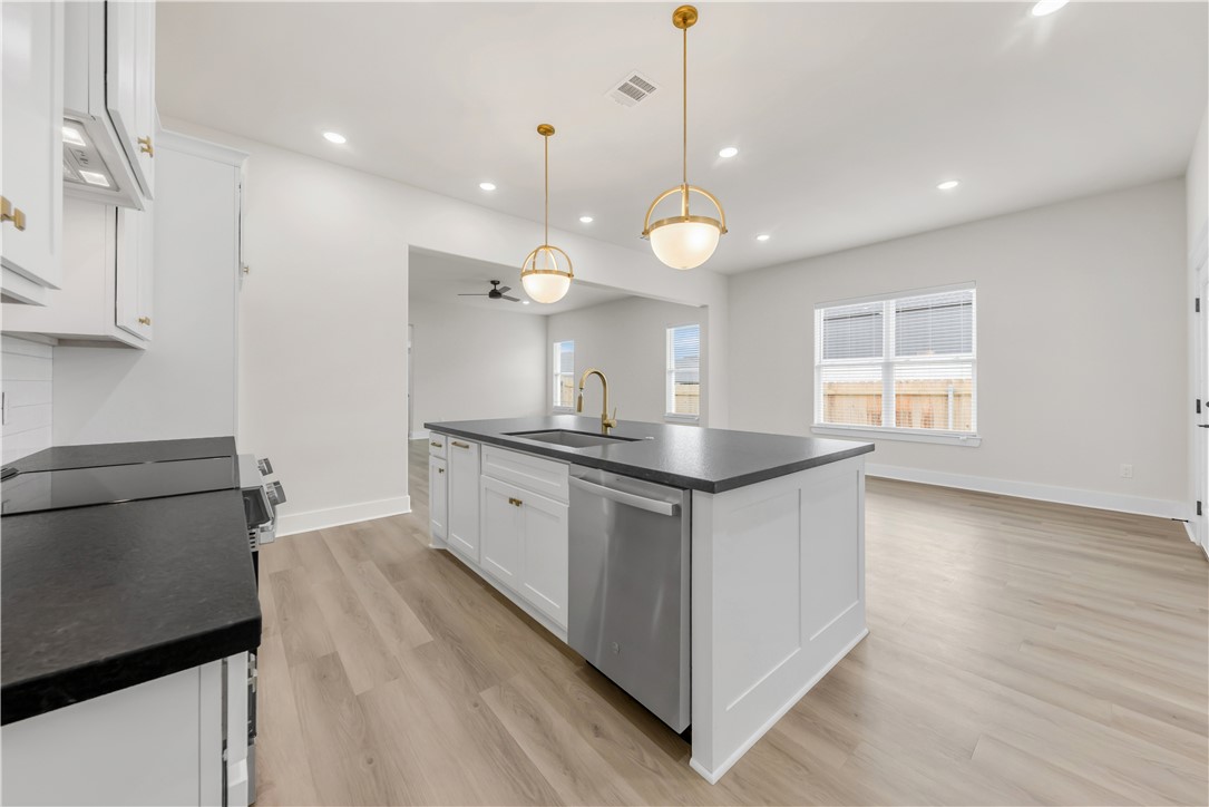 4004 Etonbury Avenue