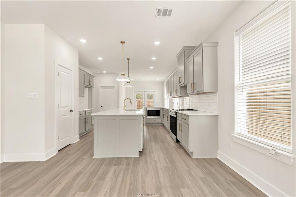 877 Double Mountain Road