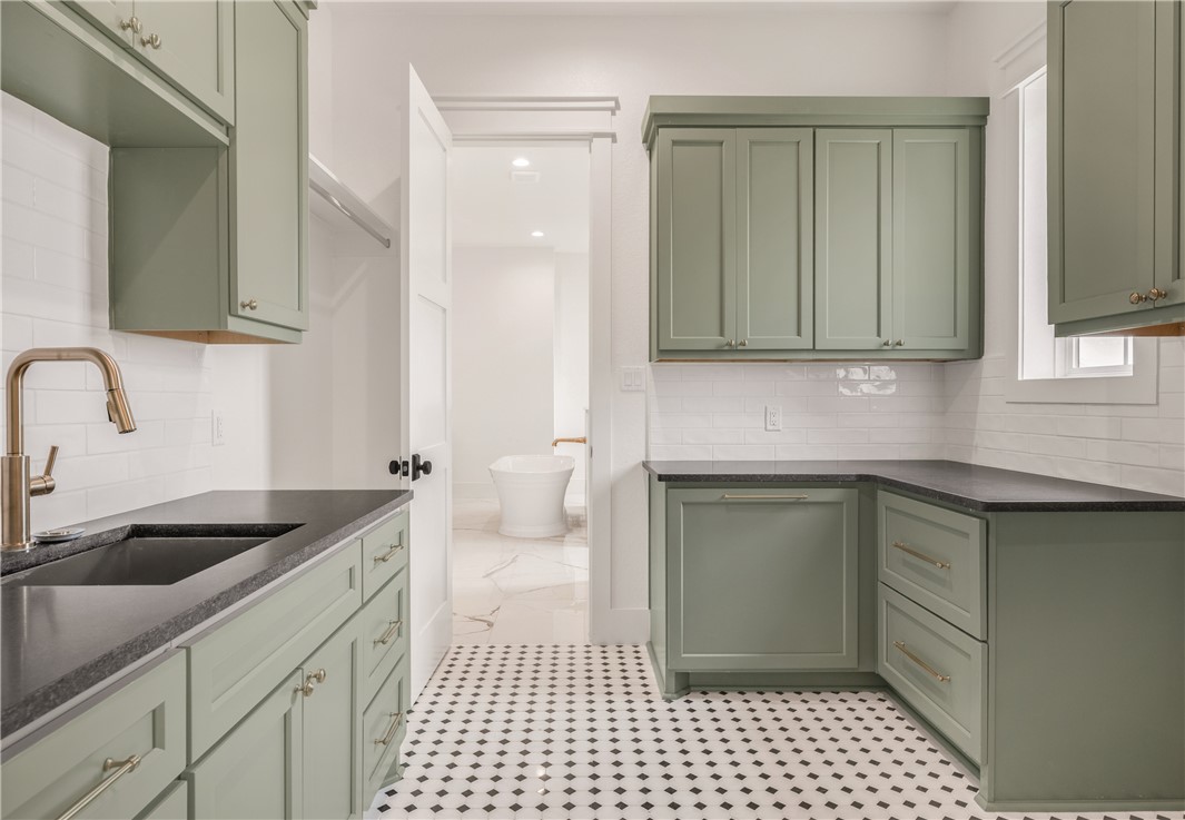 1141 Bluebonnet Ridge Drive