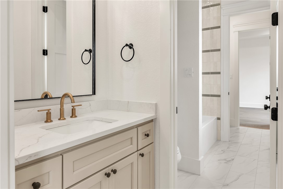 1141 Bluebonnet Ridge Drive