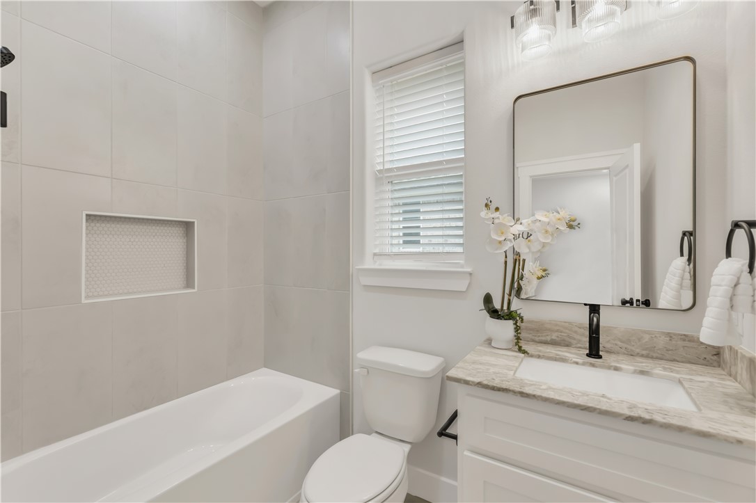 4002 Etonbury Avenue