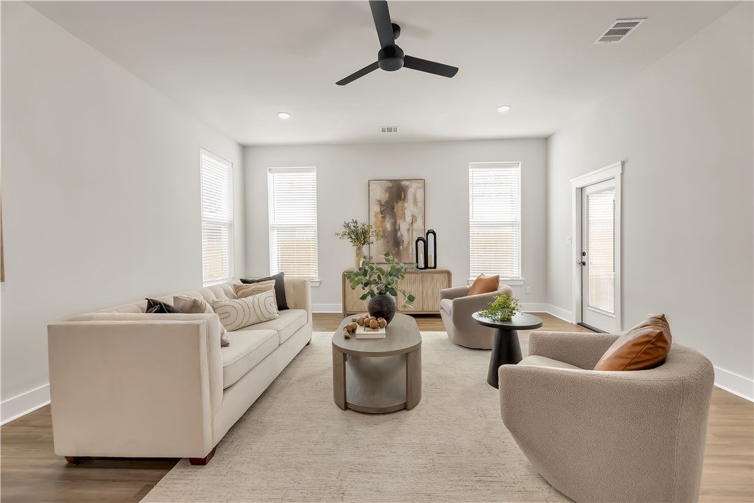 4002 Etonbury Avenue