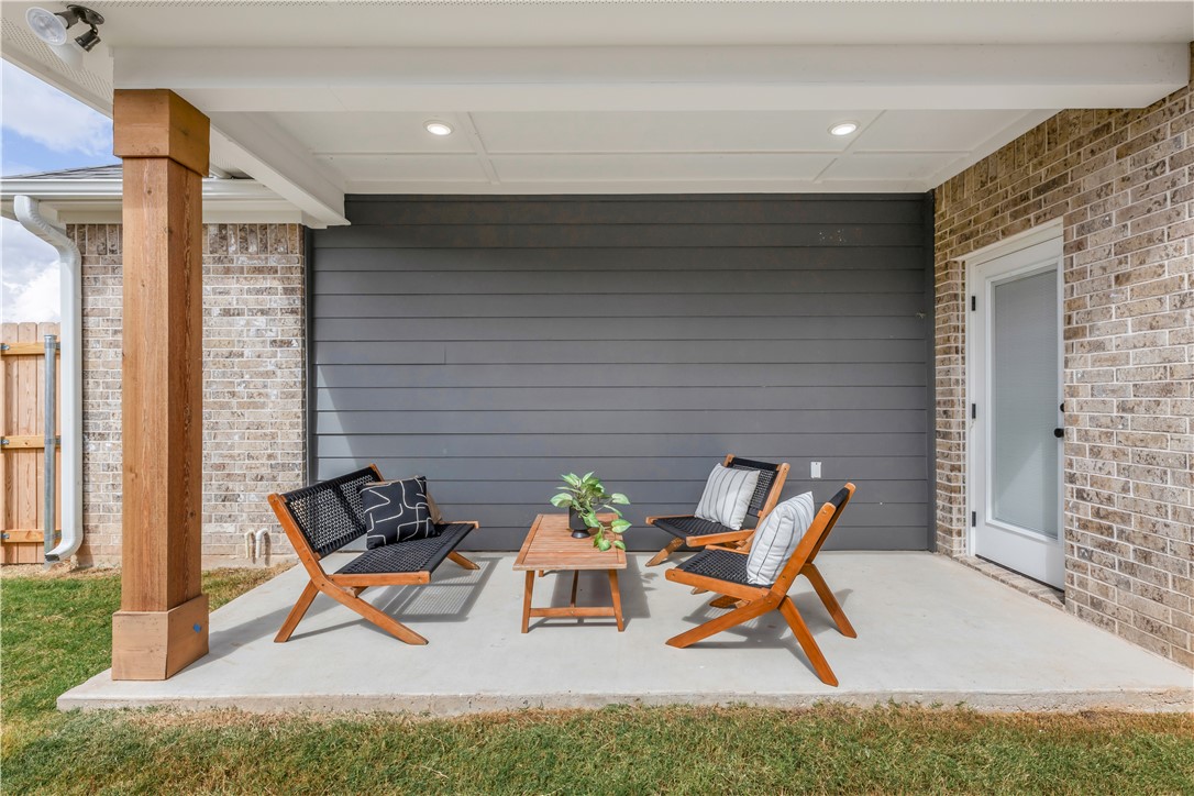 4002 Etonbury Avenue