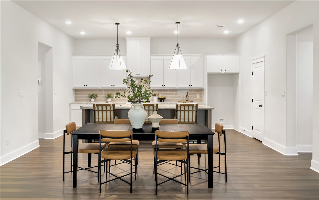 4002 Etonbury Avenue