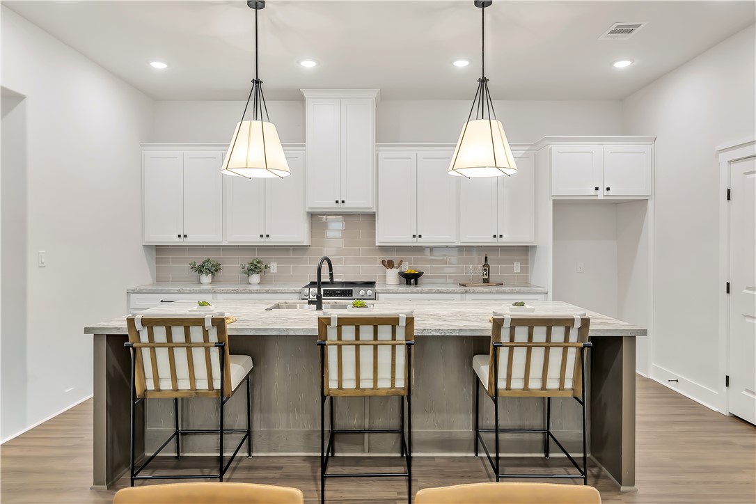 4002 Etonbury Avenue