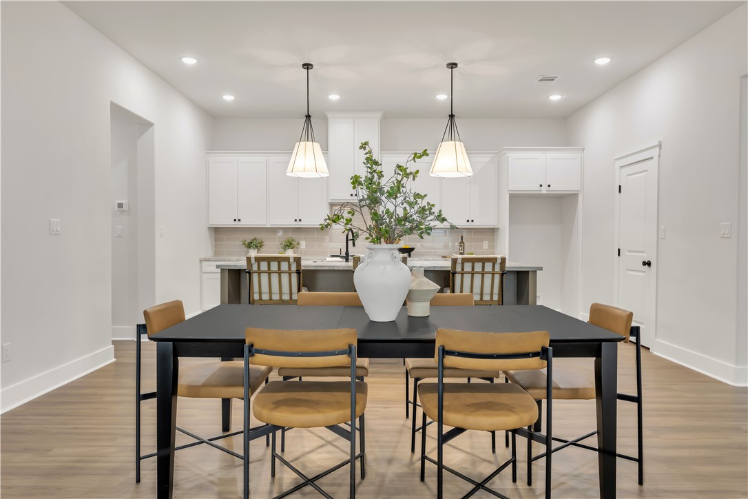 4002 Etonbury Avenue