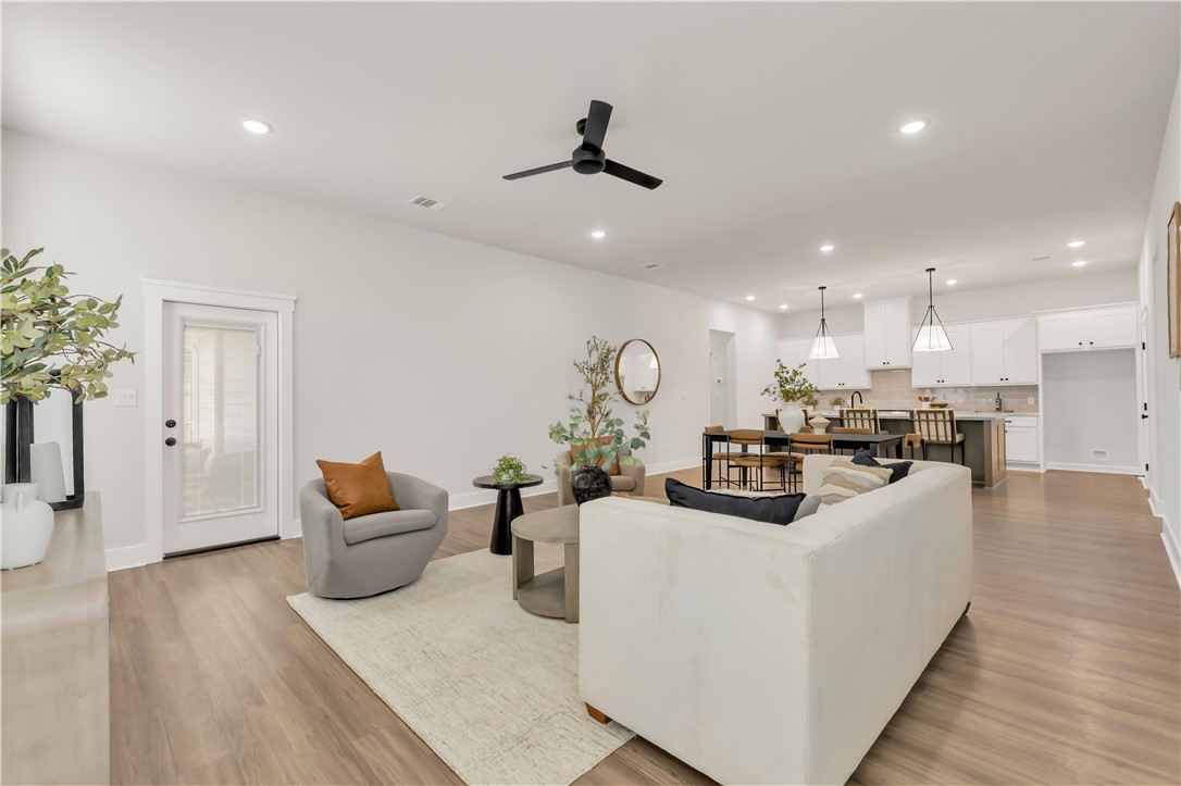 4002 Etonbury Avenue